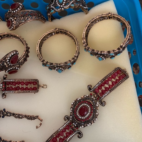 Bracelet - Picture 2 of 6